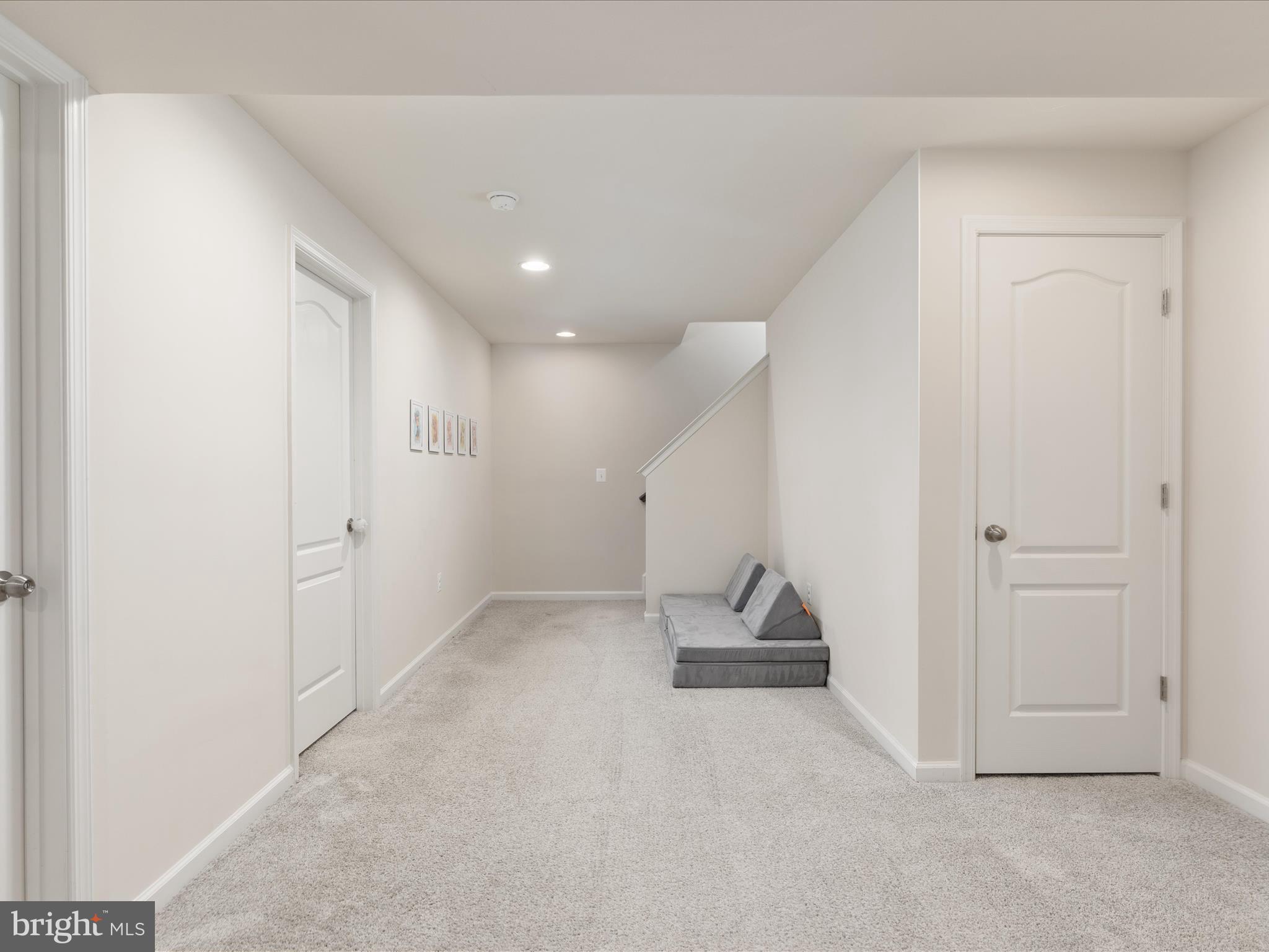 205 Parkland Dr