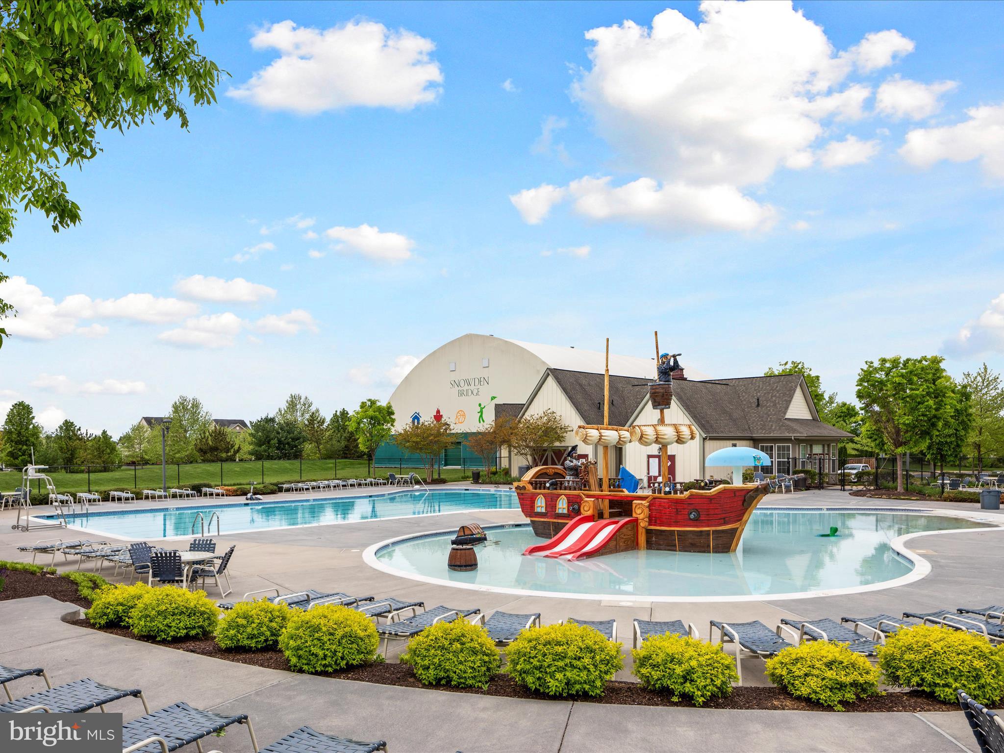 205 Parkland Dr