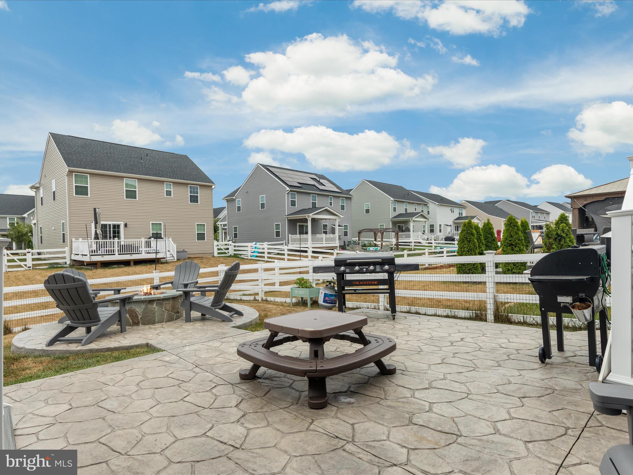 205 Parkland Dr