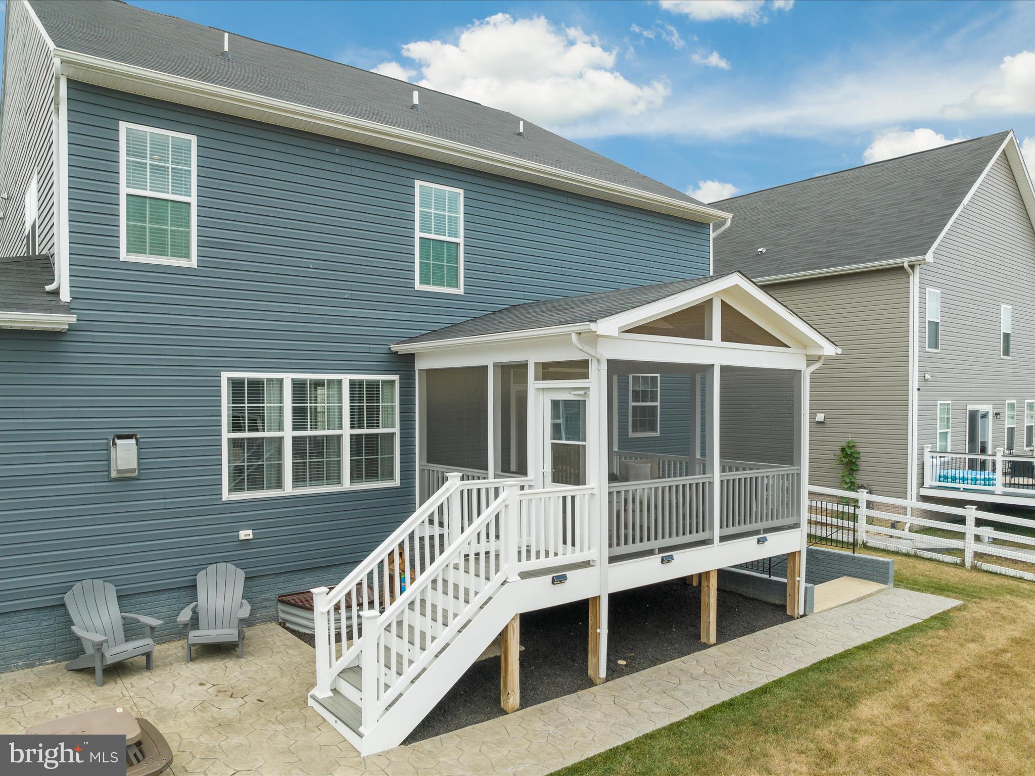 205 Parkland Dr