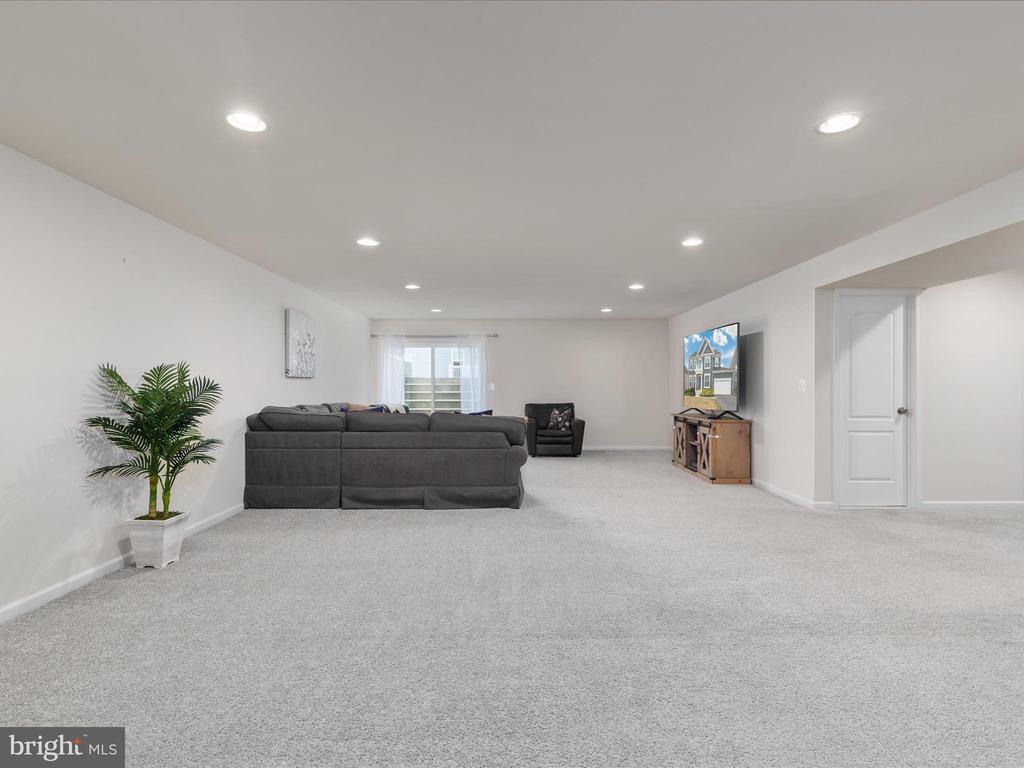 205 Parkland Dr