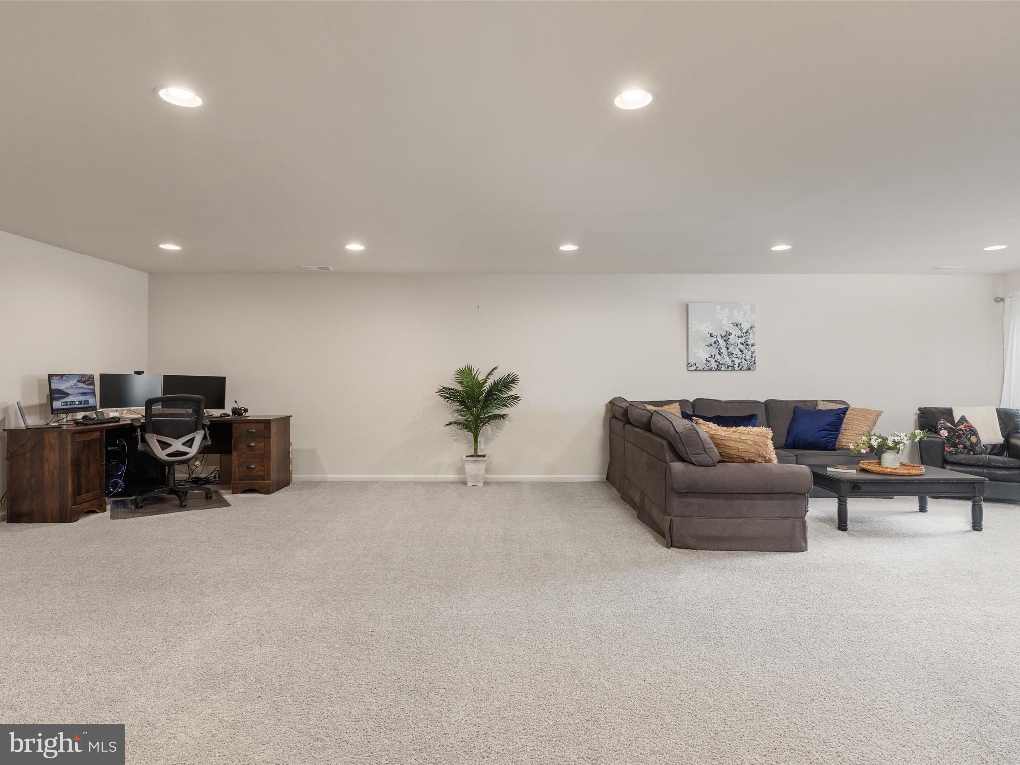 205 Parkland Dr