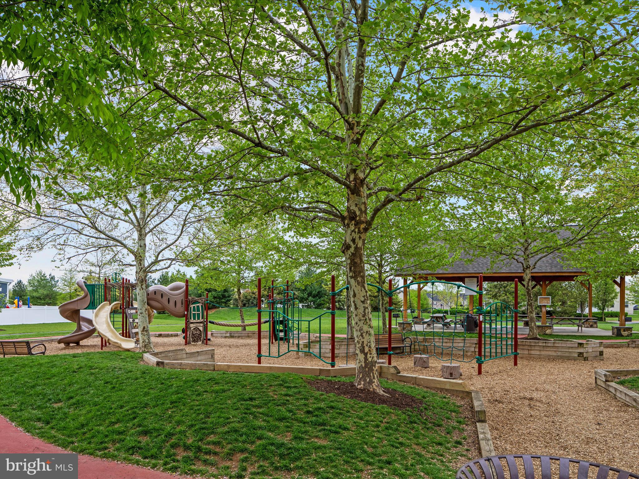 205 Parkland Dr