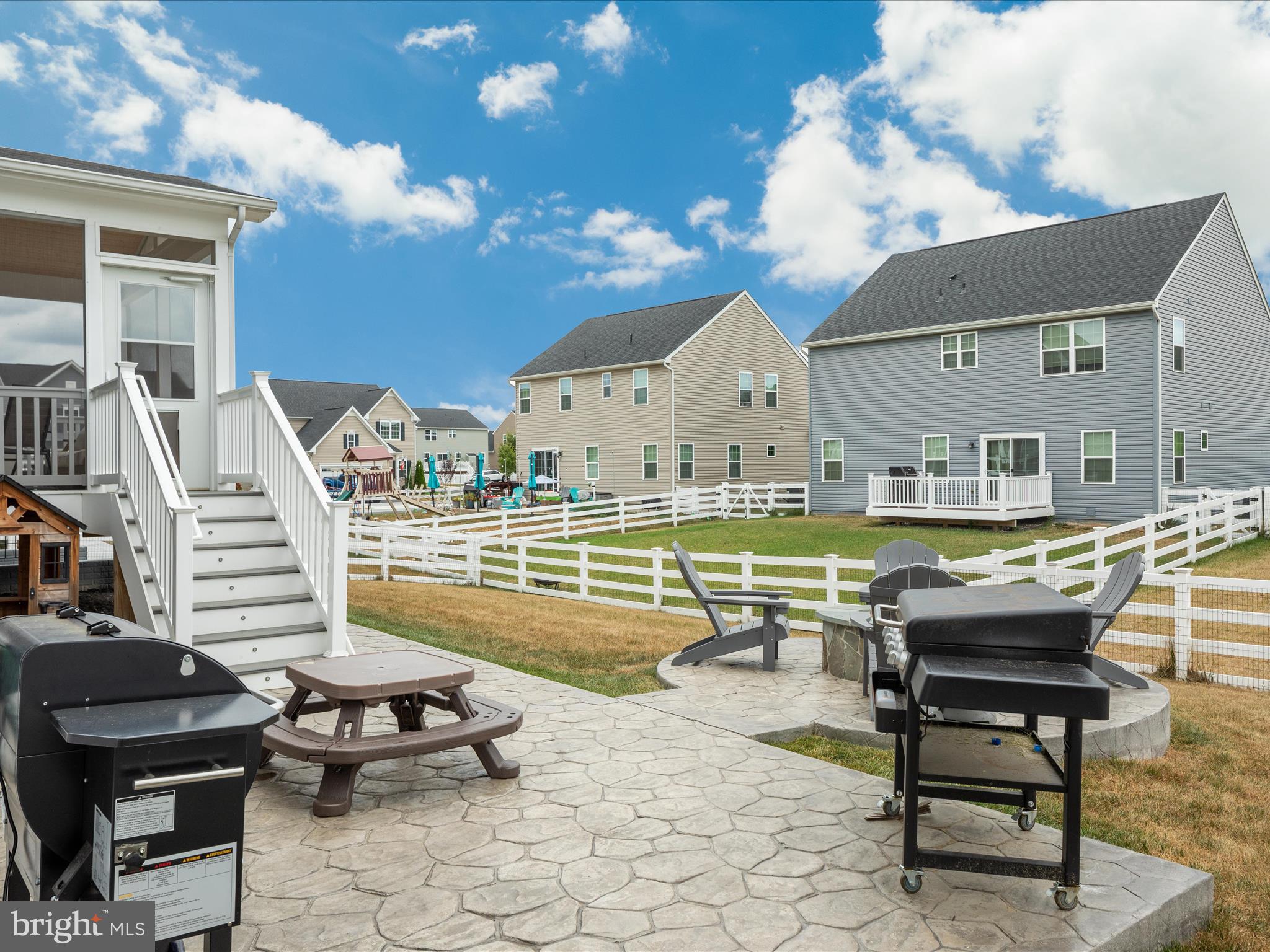 205 Parkland Dr