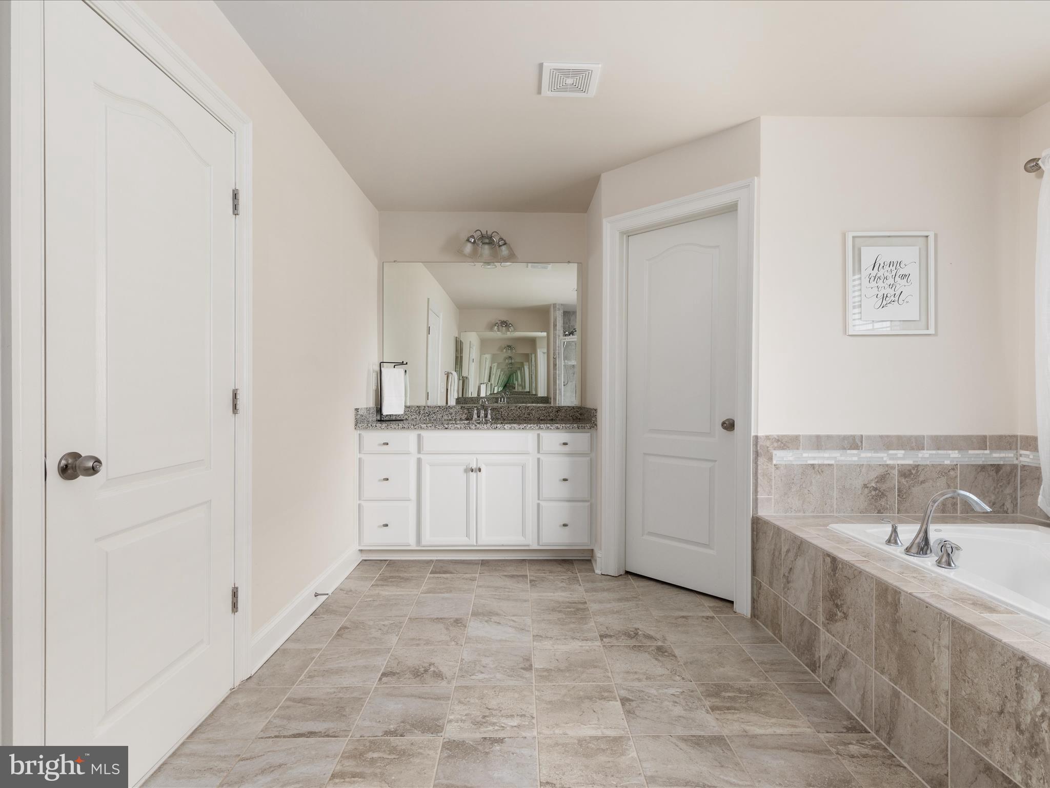 205 Parkland Dr