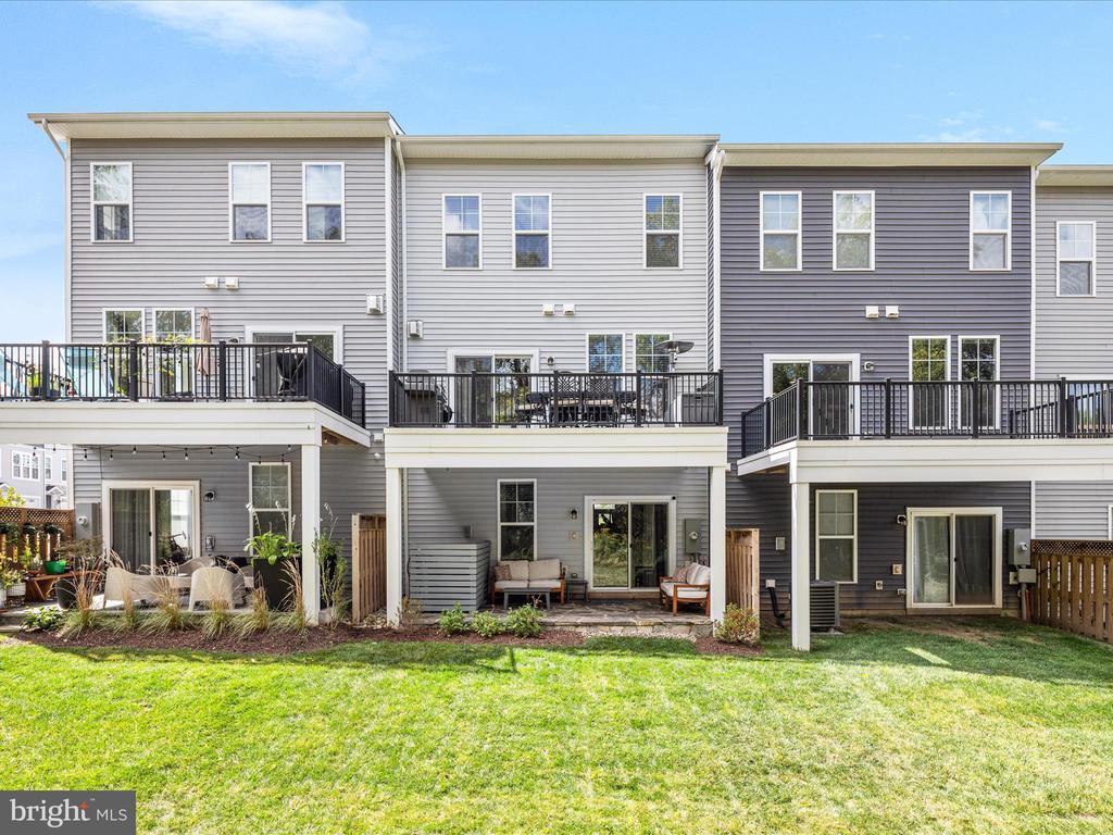 133 WAKE ROBIN CT