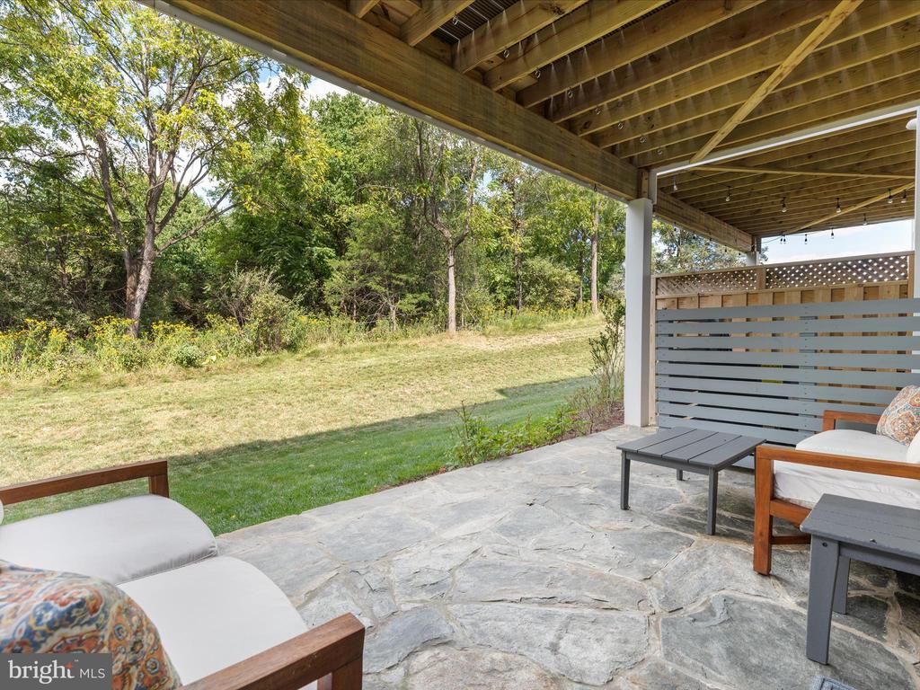 133 WAKE ROBIN CT