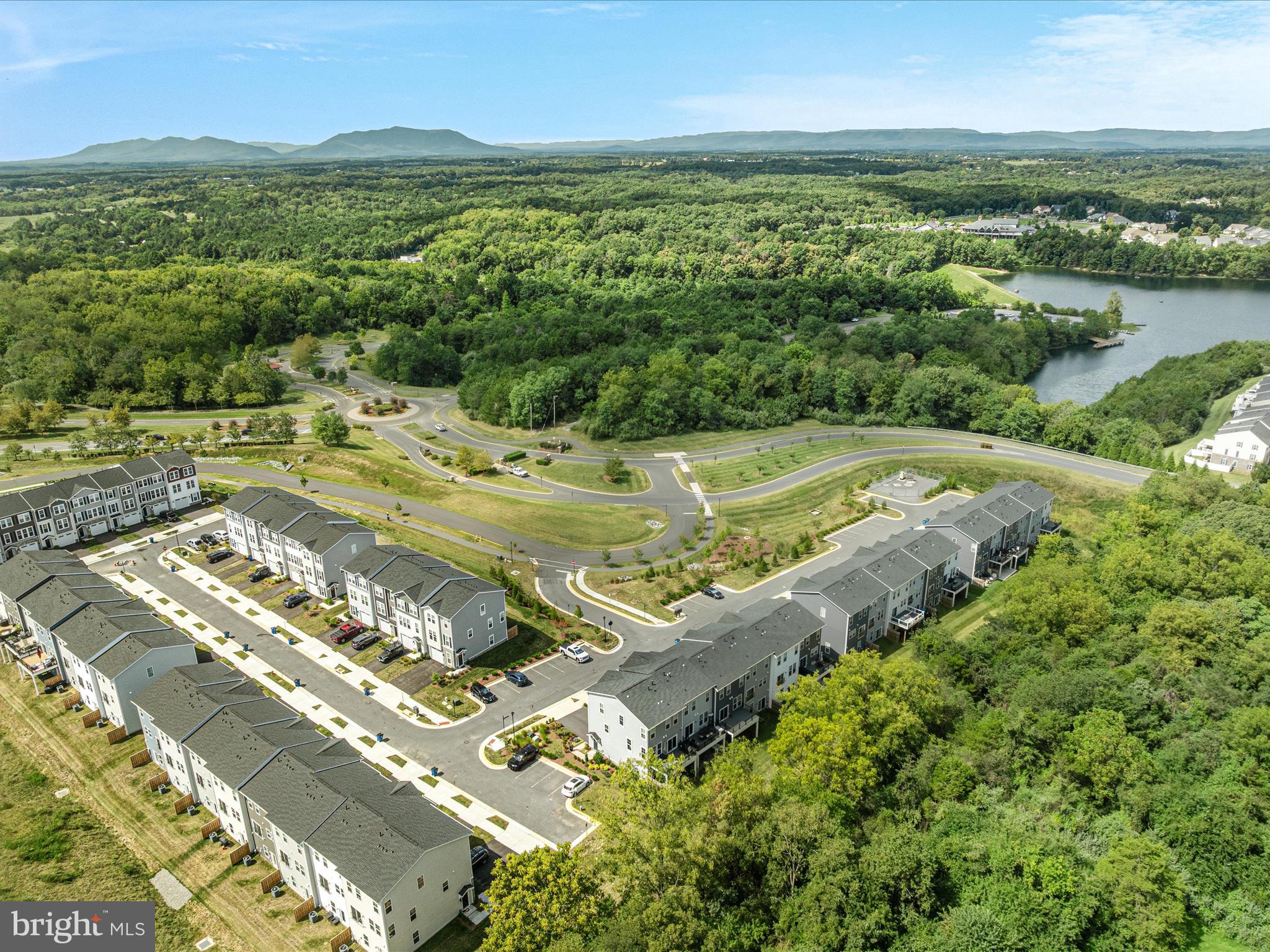 133 WAKE ROBIN CT