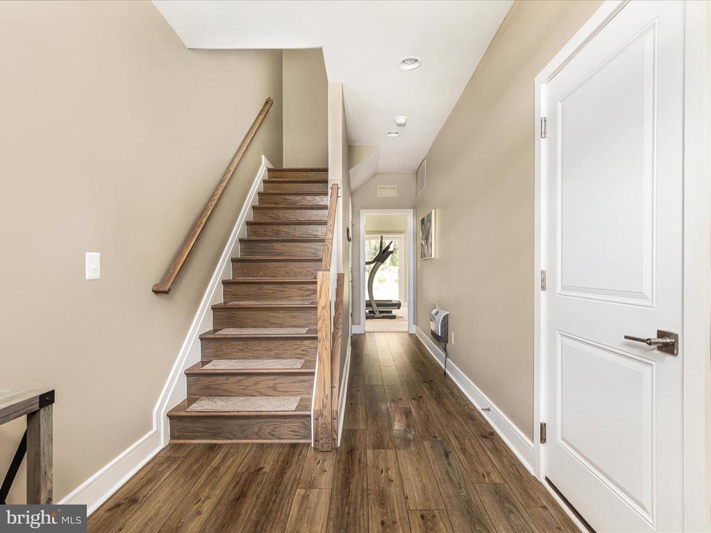 133 WAKE ROBIN CT