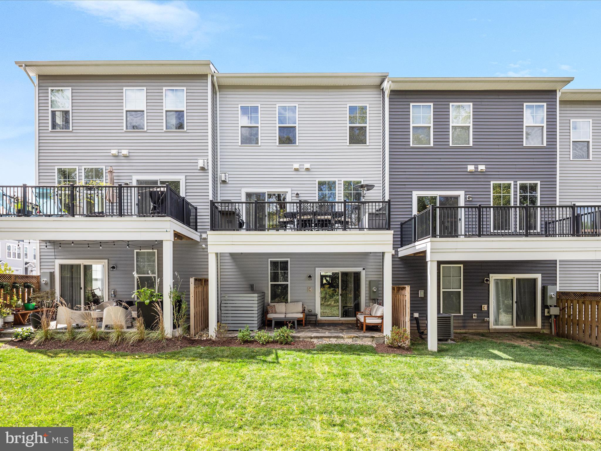 133 WAKE ROBIN CT