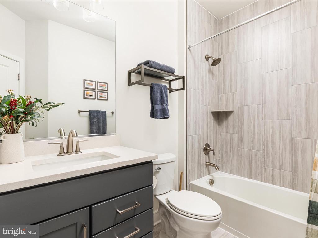 133 WAKE ROBIN CT
