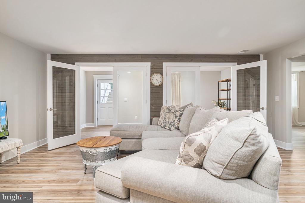 146 BLACKFORD DRIVE