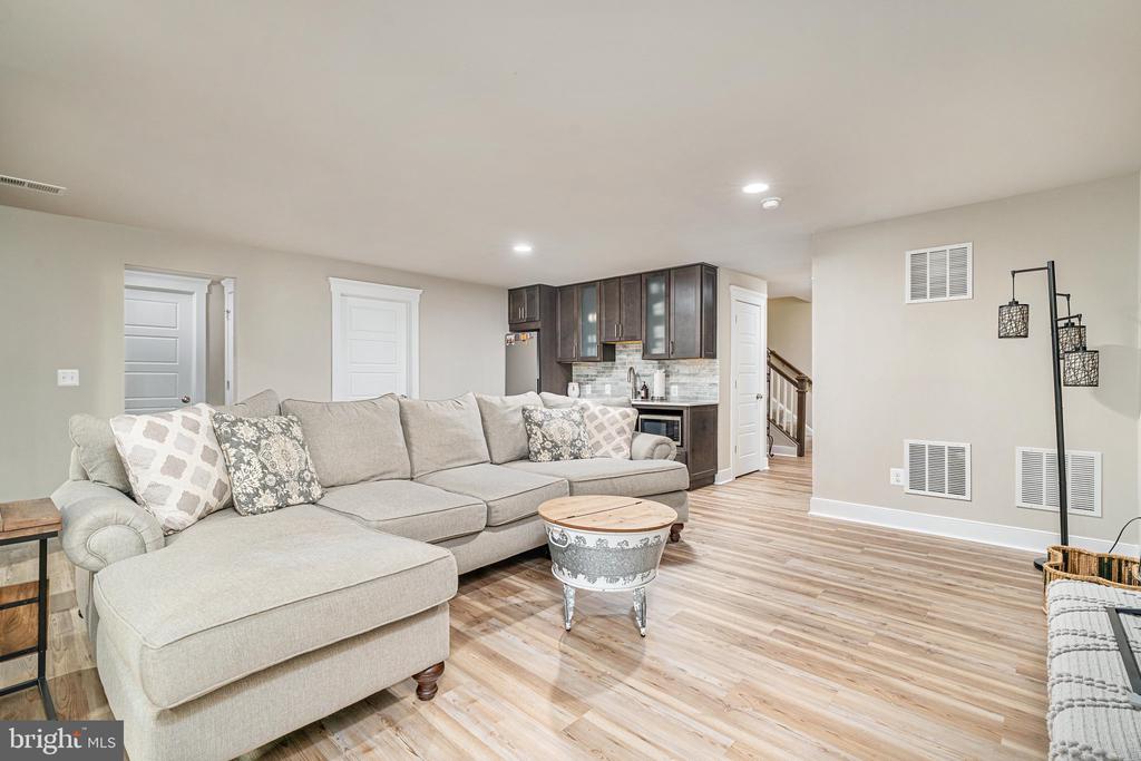 146 BLACKFORD DRIVE
