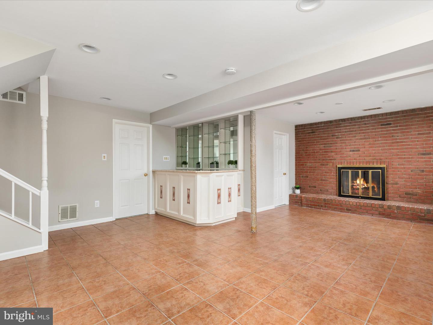 5313 Landgrave Ln