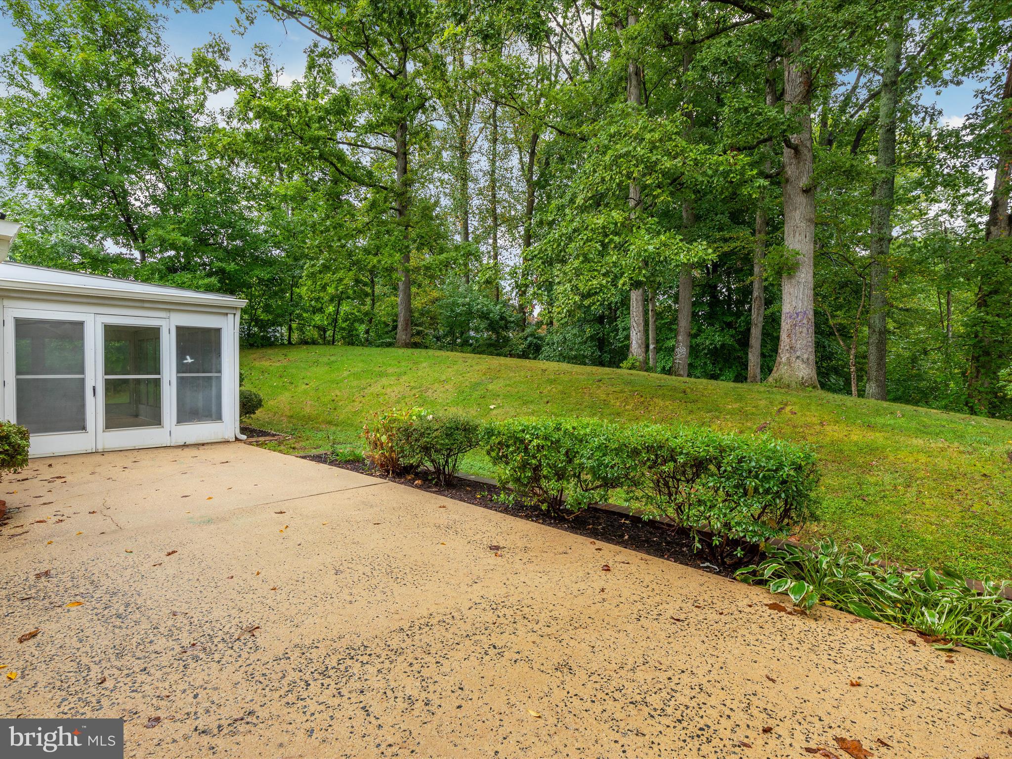 5313 Landgrave Ln
