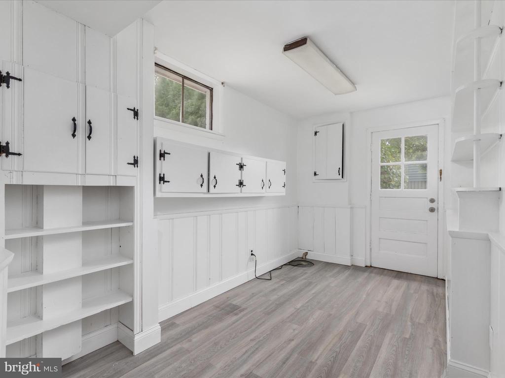5313 Landgrave Ln