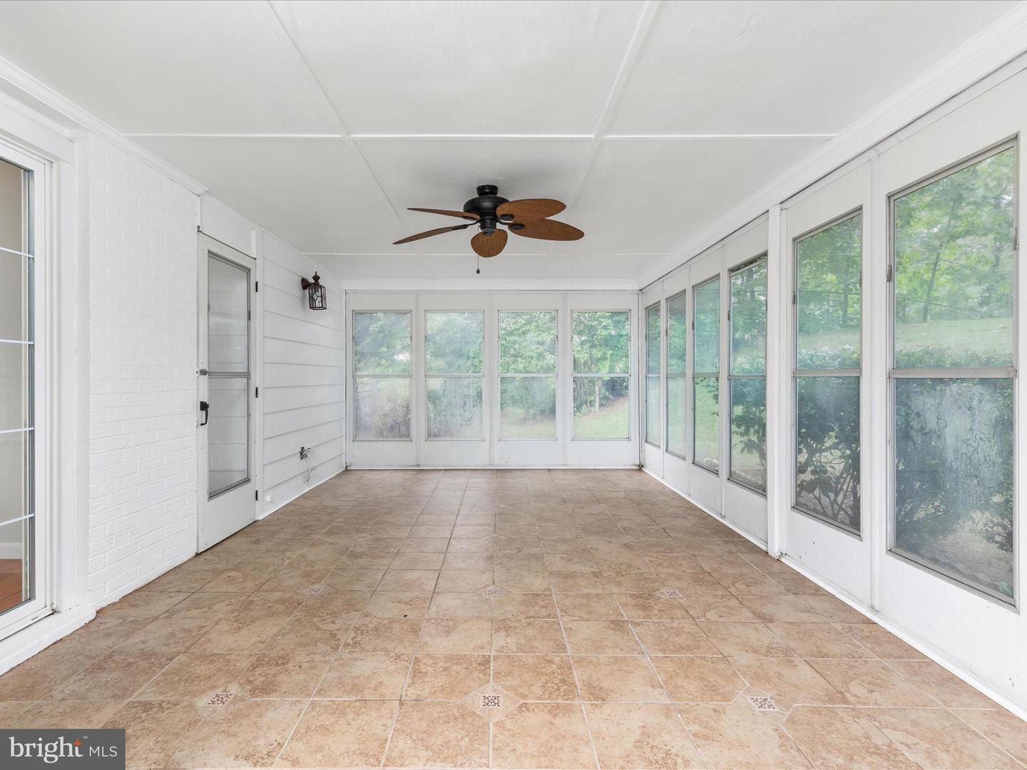 5313 Landgrave Ln