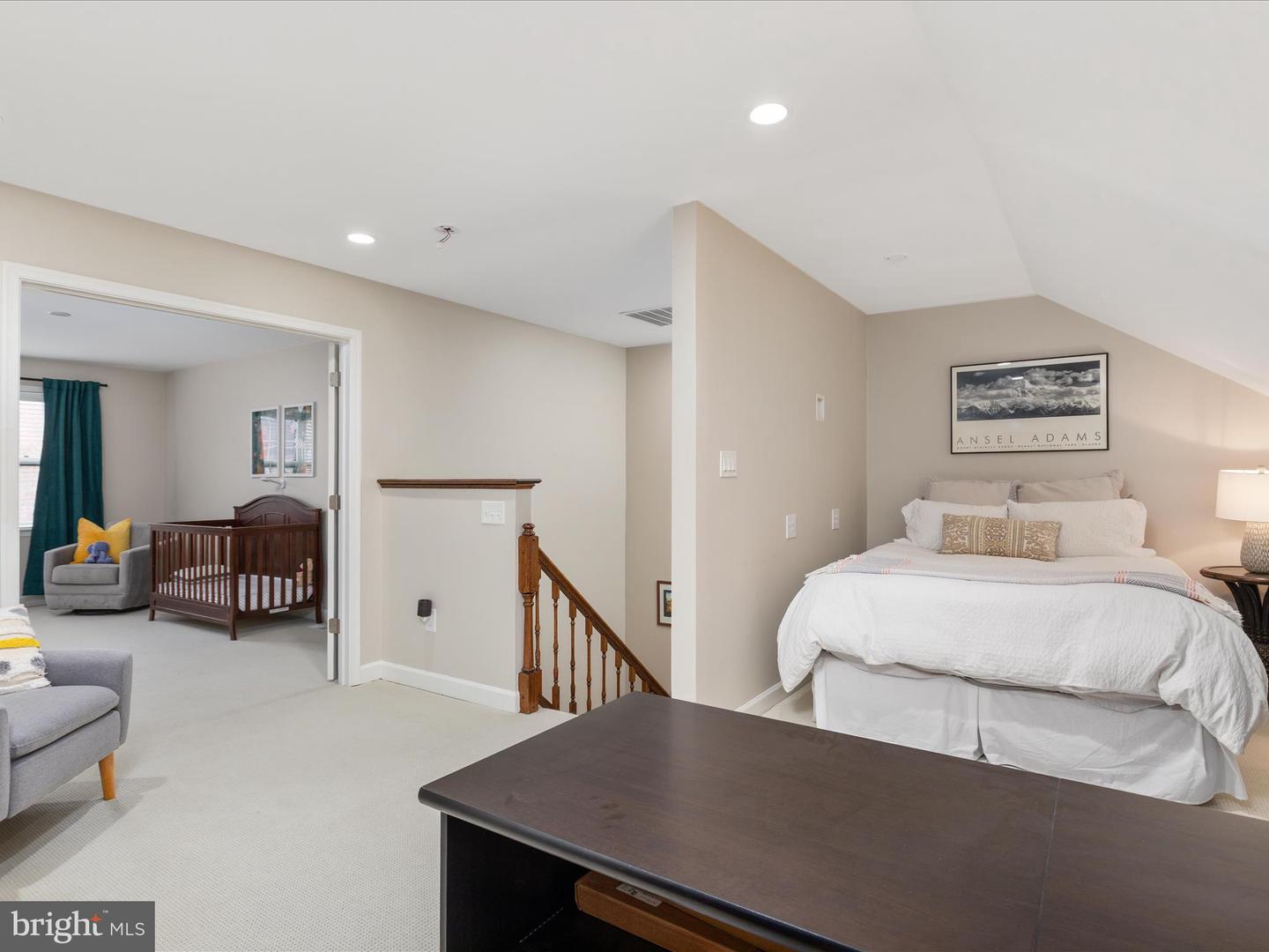 6311 Chaucer Ln