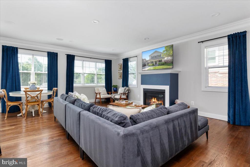 4125 OLD COLUMBIA PIKE