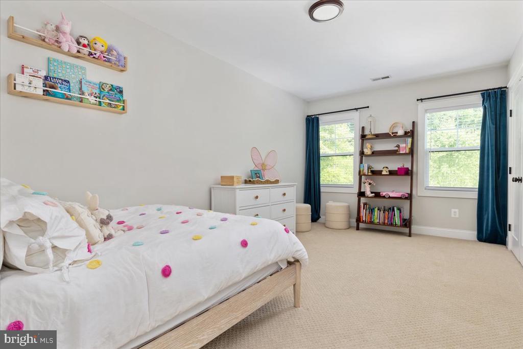 4125 OLD COLUMBIA PIKE