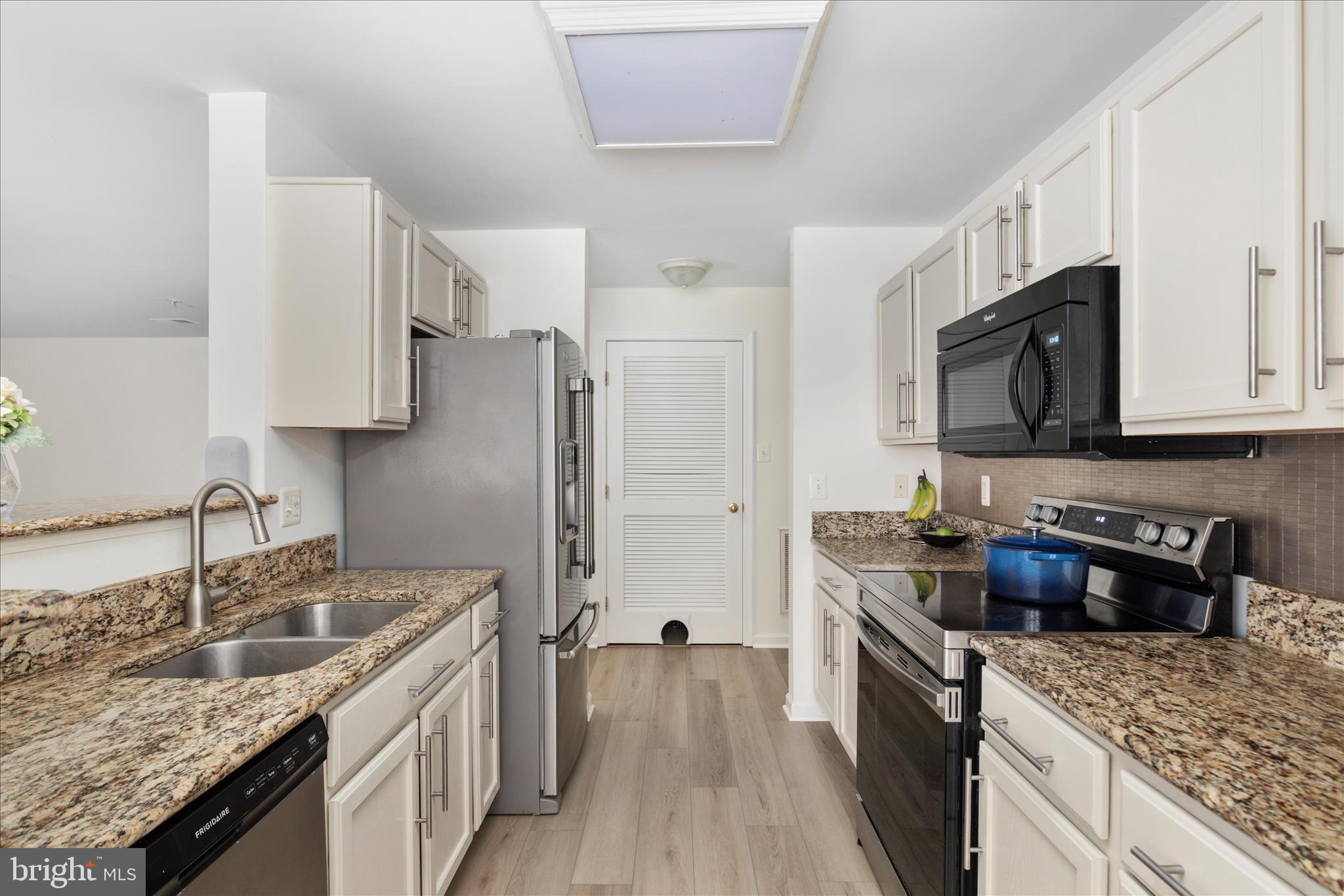 7502 CALDERON COURT B 266