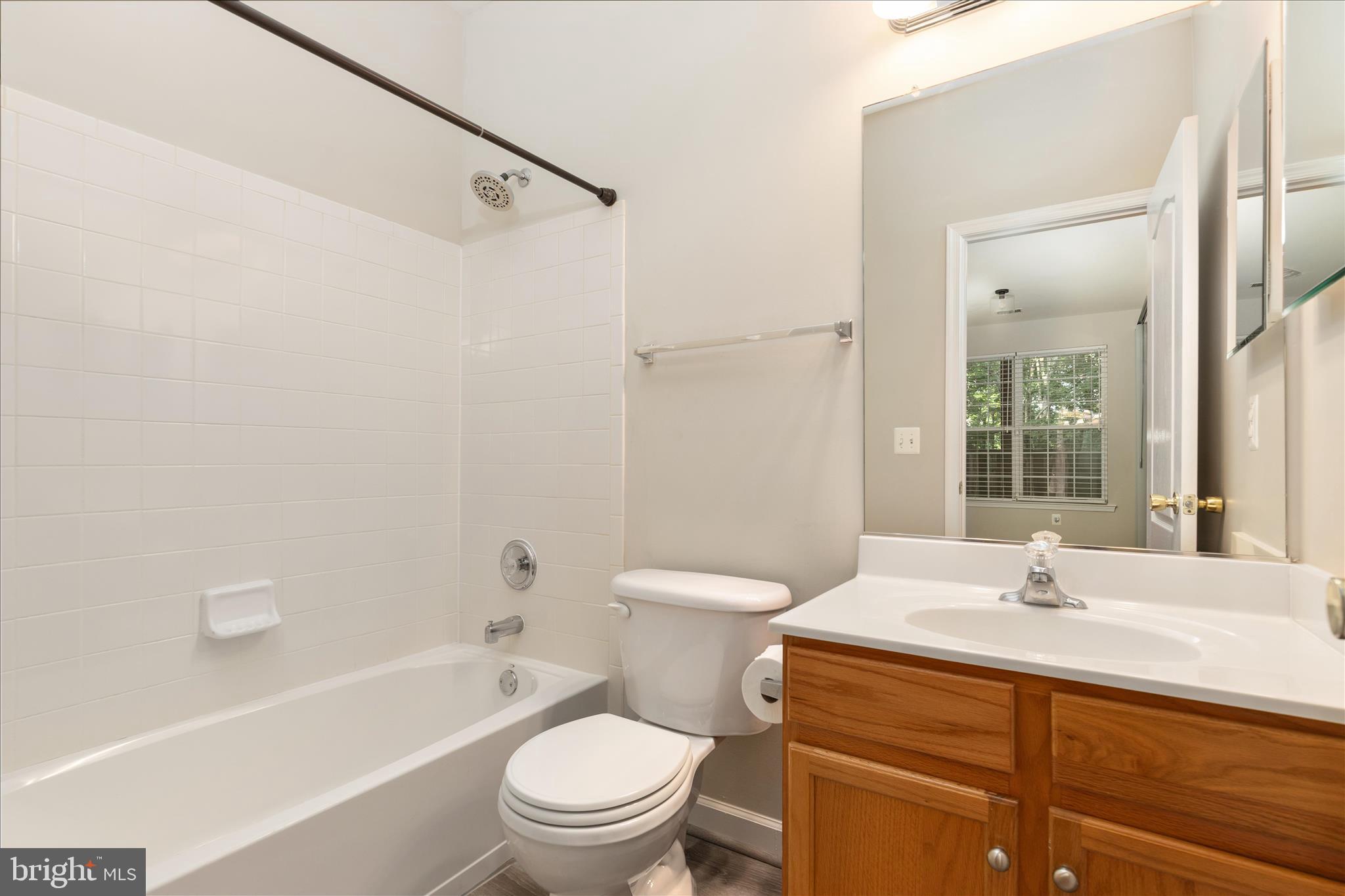 7579 GREAT SWAN COURT