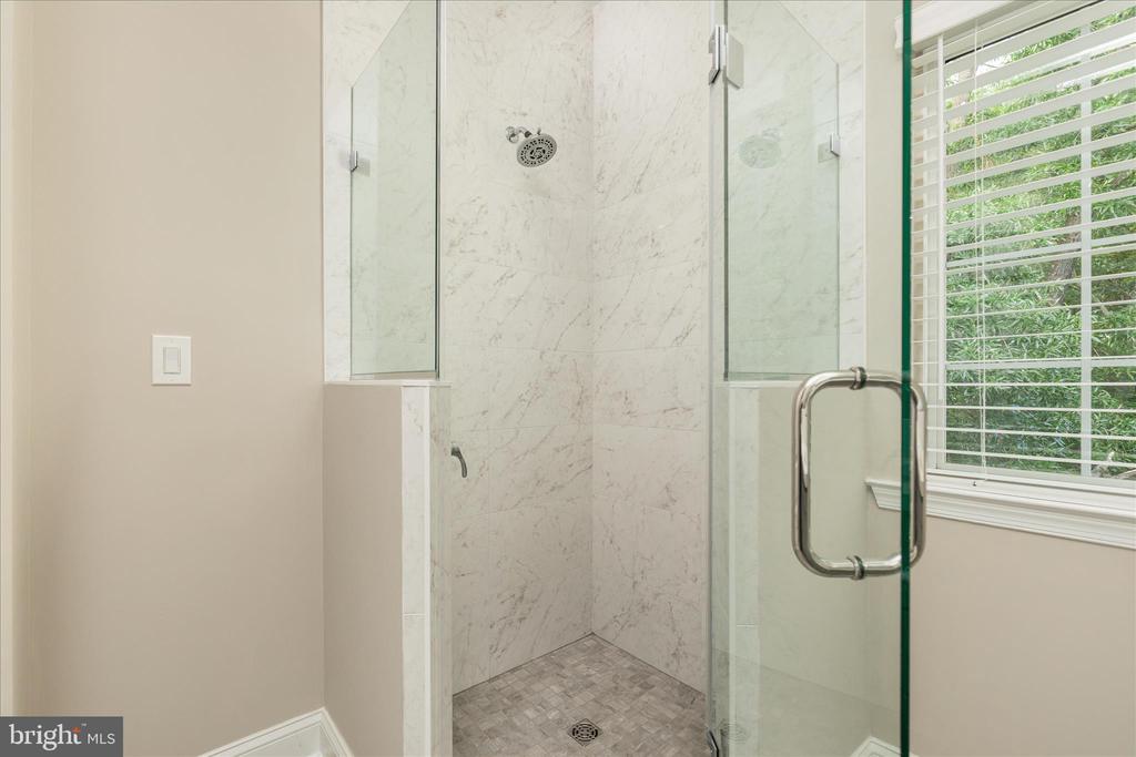 7579 GREAT SWAN COURT