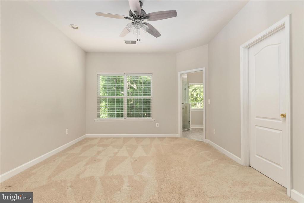 7579 GREAT SWAN COURT