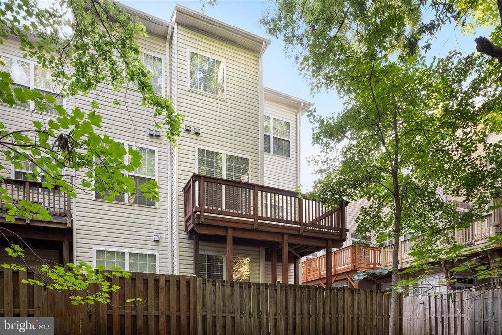7579 GREAT SWAN COURT