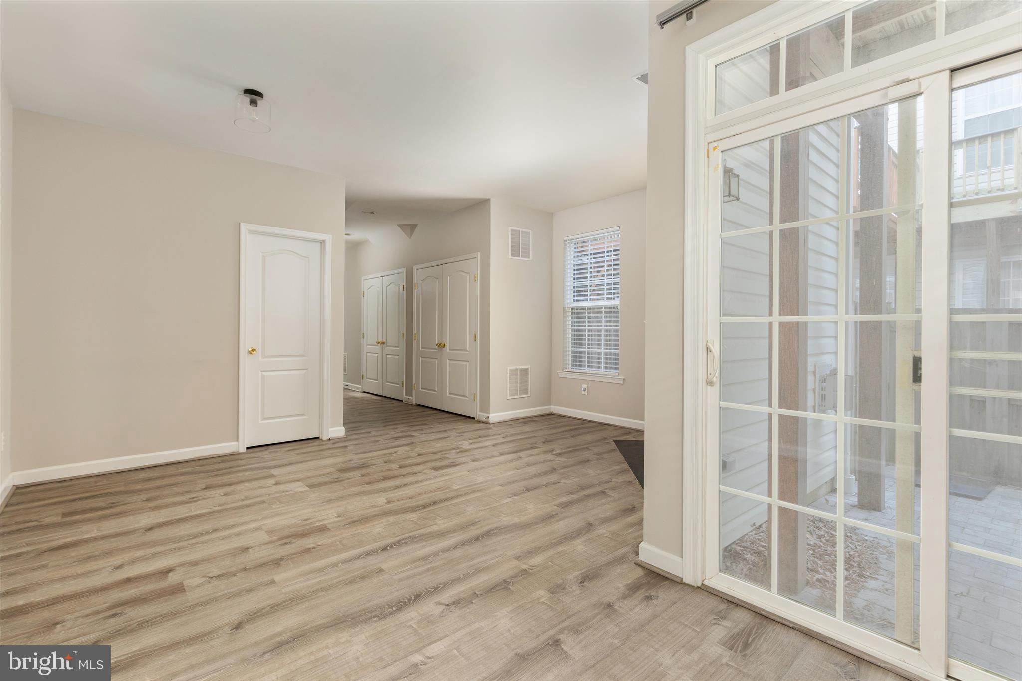 7579 GREAT SWAN COURT