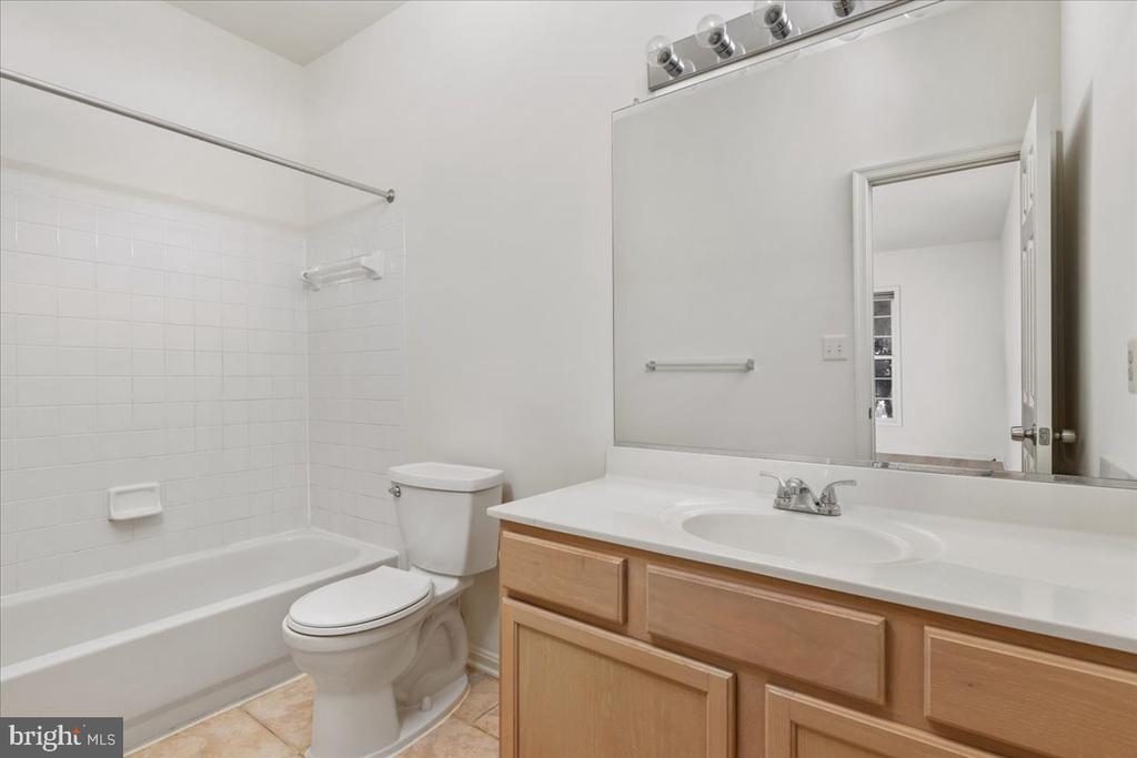 2536 LOGAN WOOD DRIVE