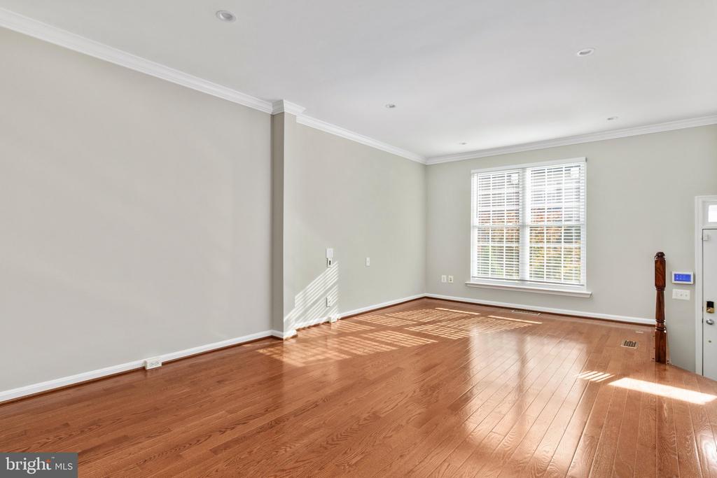 7582 GREAT SWAN COURT