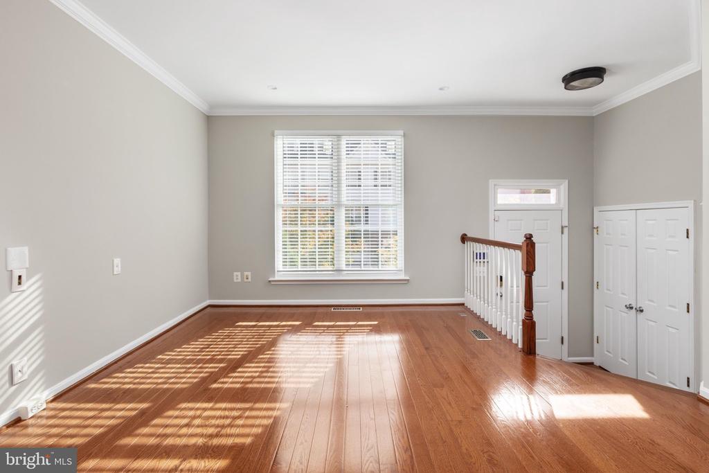 7582 GREAT SWAN COURT