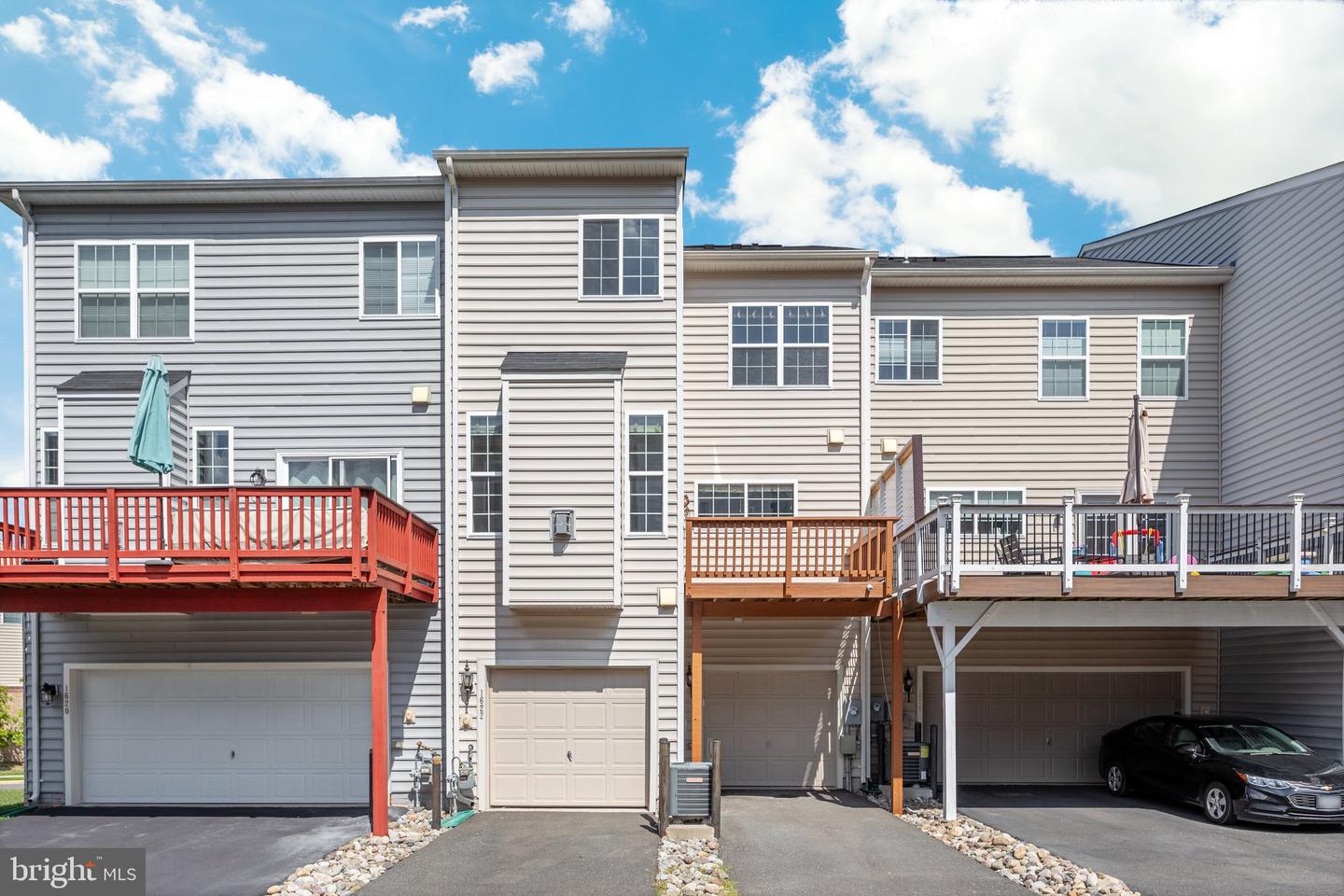 1622 Lismore Ter NE