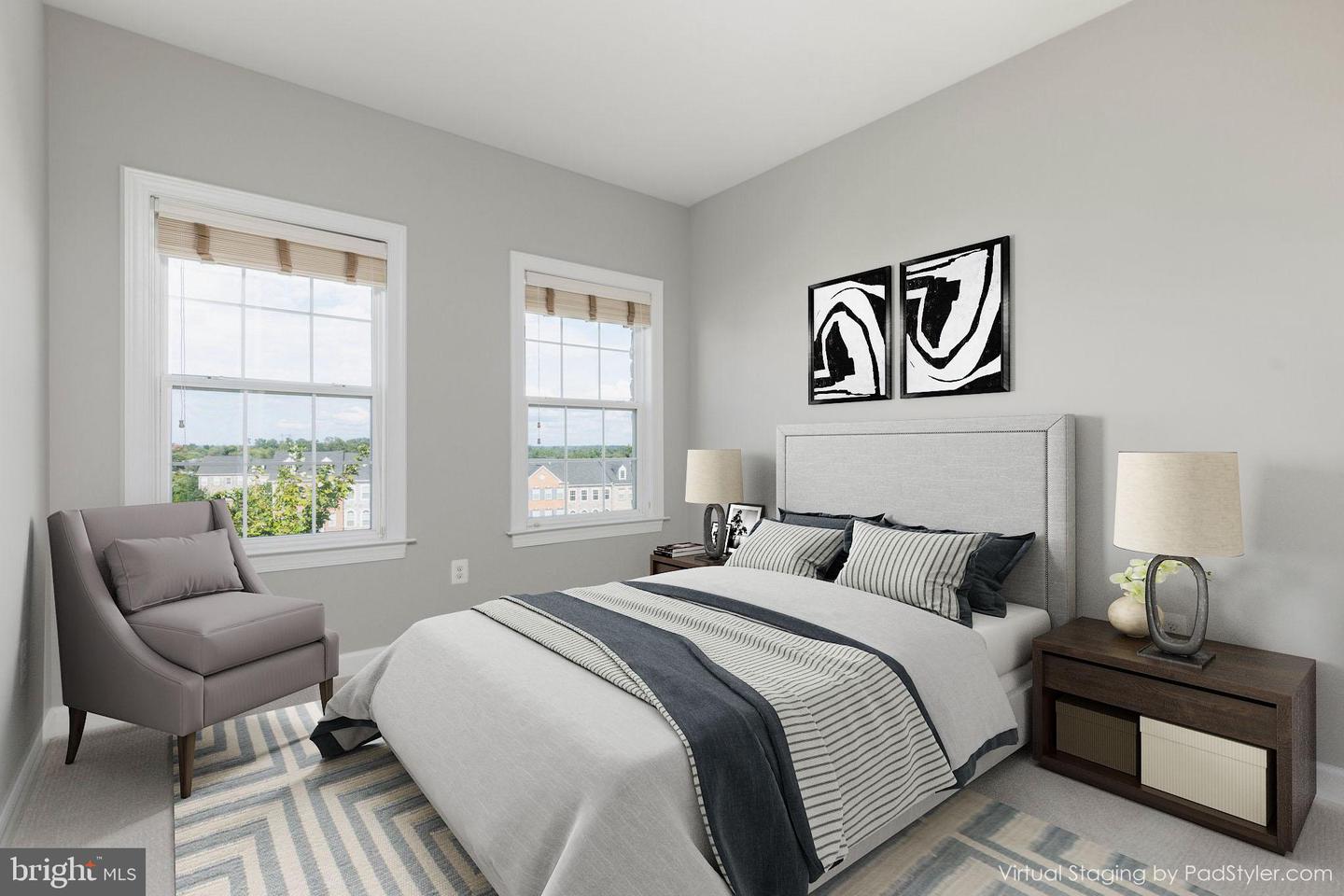 1622 Lismore Ter NE