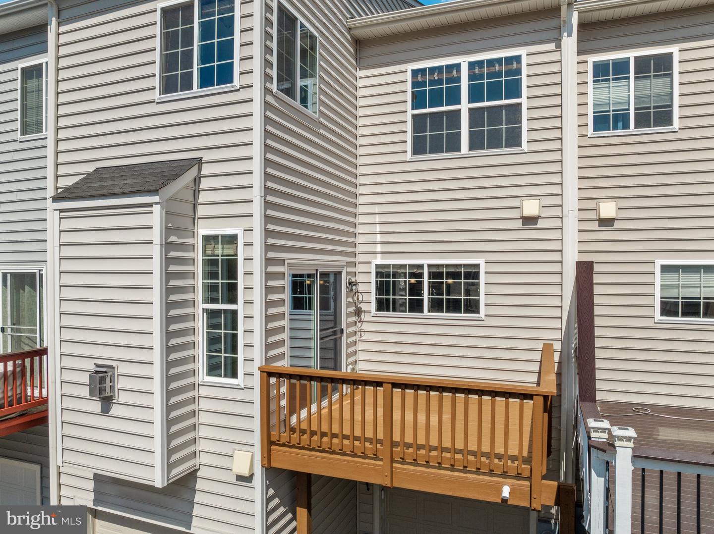 1622 Lismore Ter NE
