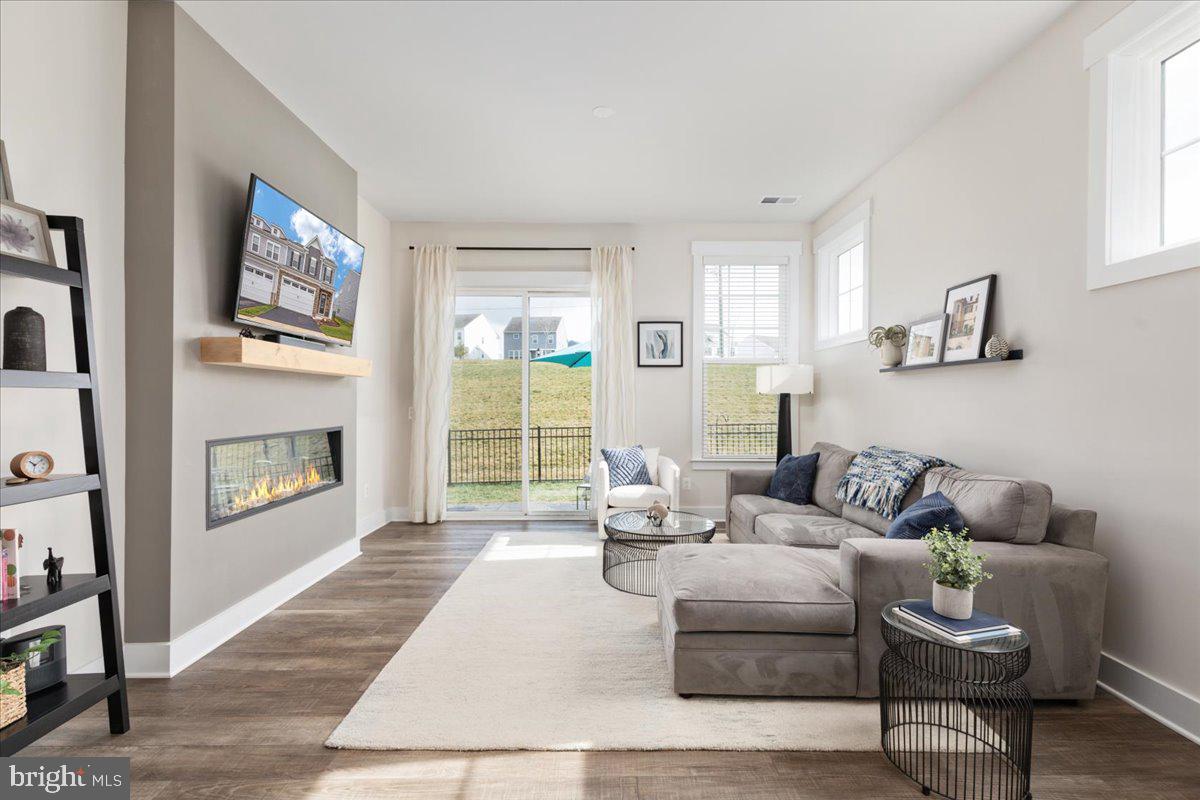 25618 Preston Park Ter