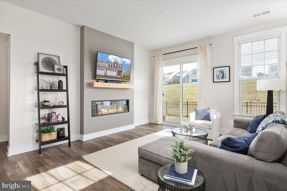 25618 Preston Park Ter