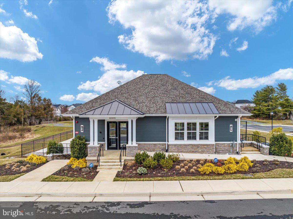 25618 Preston Park Ter
