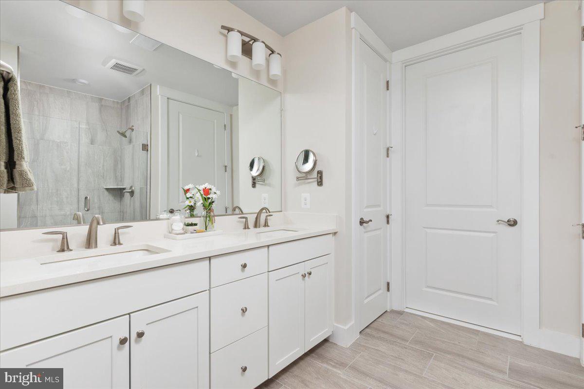 25618 Preston Park Ter