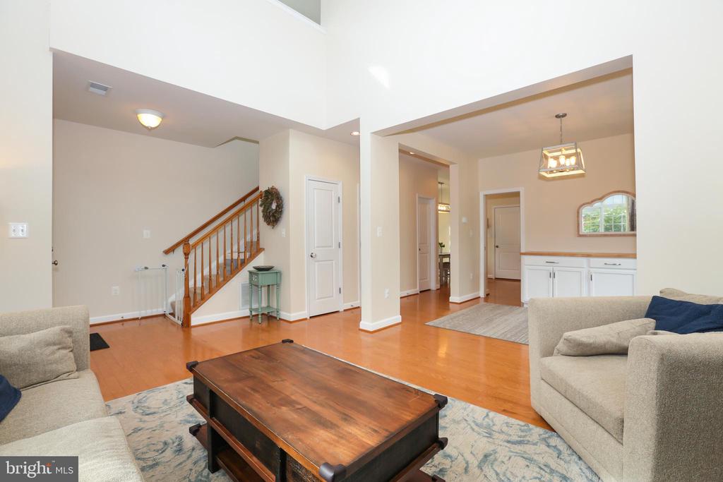 16 N Bridge St