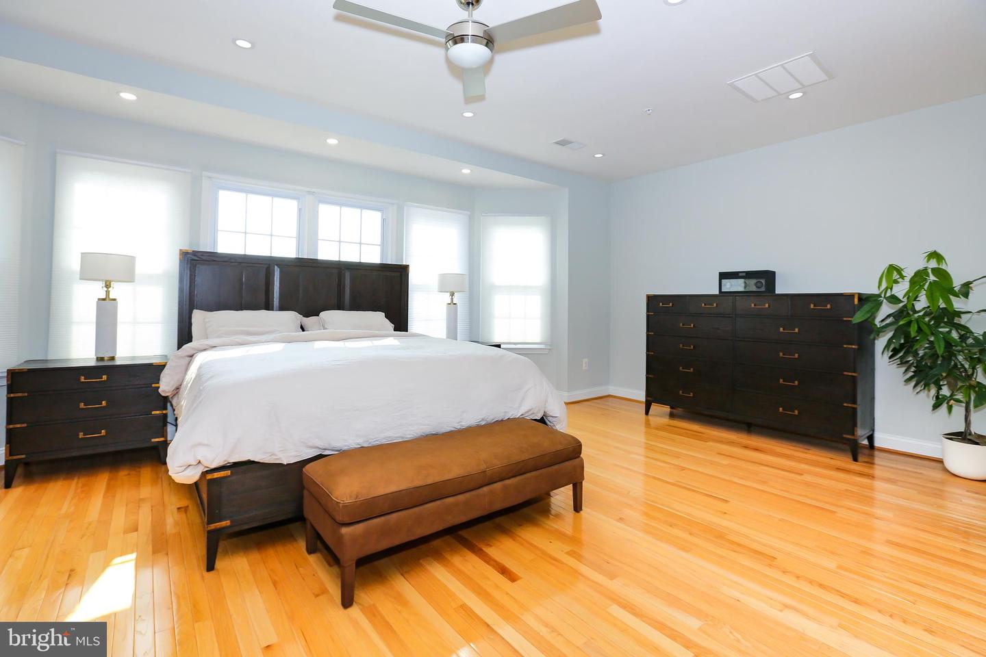 18495 Perdido Bay Ter
