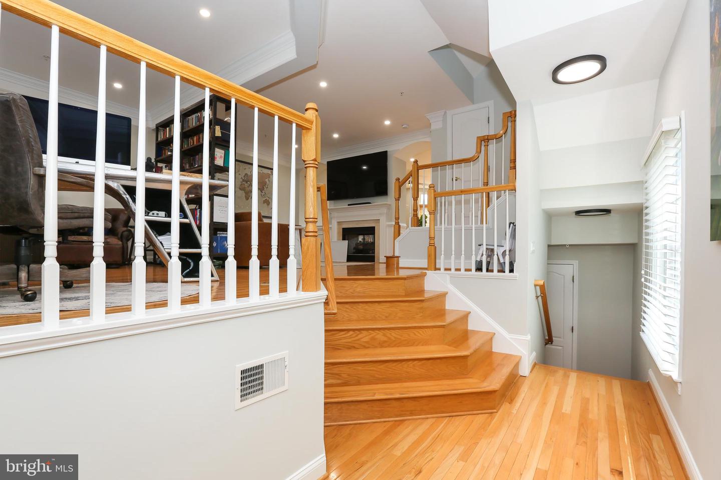 18495 Perdido Bay Ter