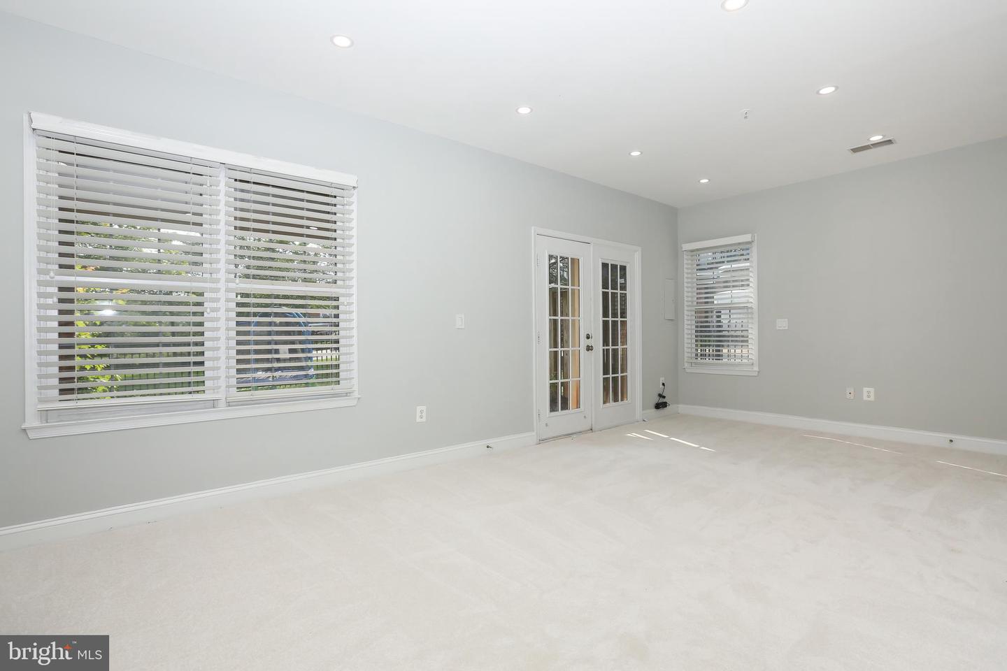 18495 Perdido Bay Ter