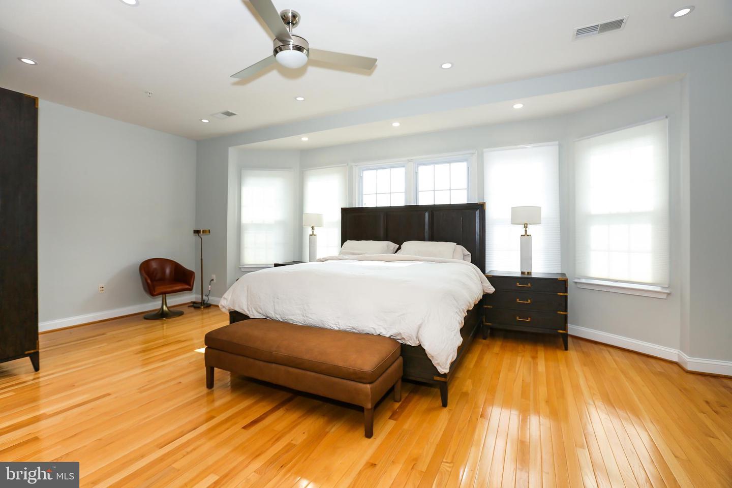 18495 Perdido Bay Ter