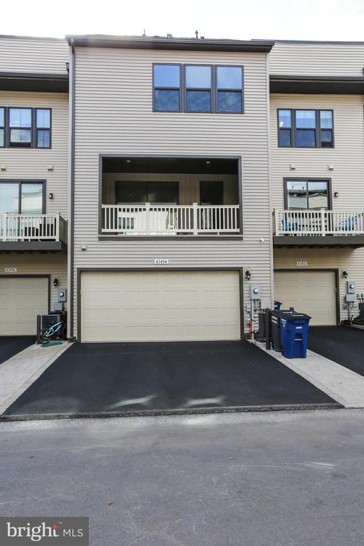 43494 APPLE ORCHARD SQUARE