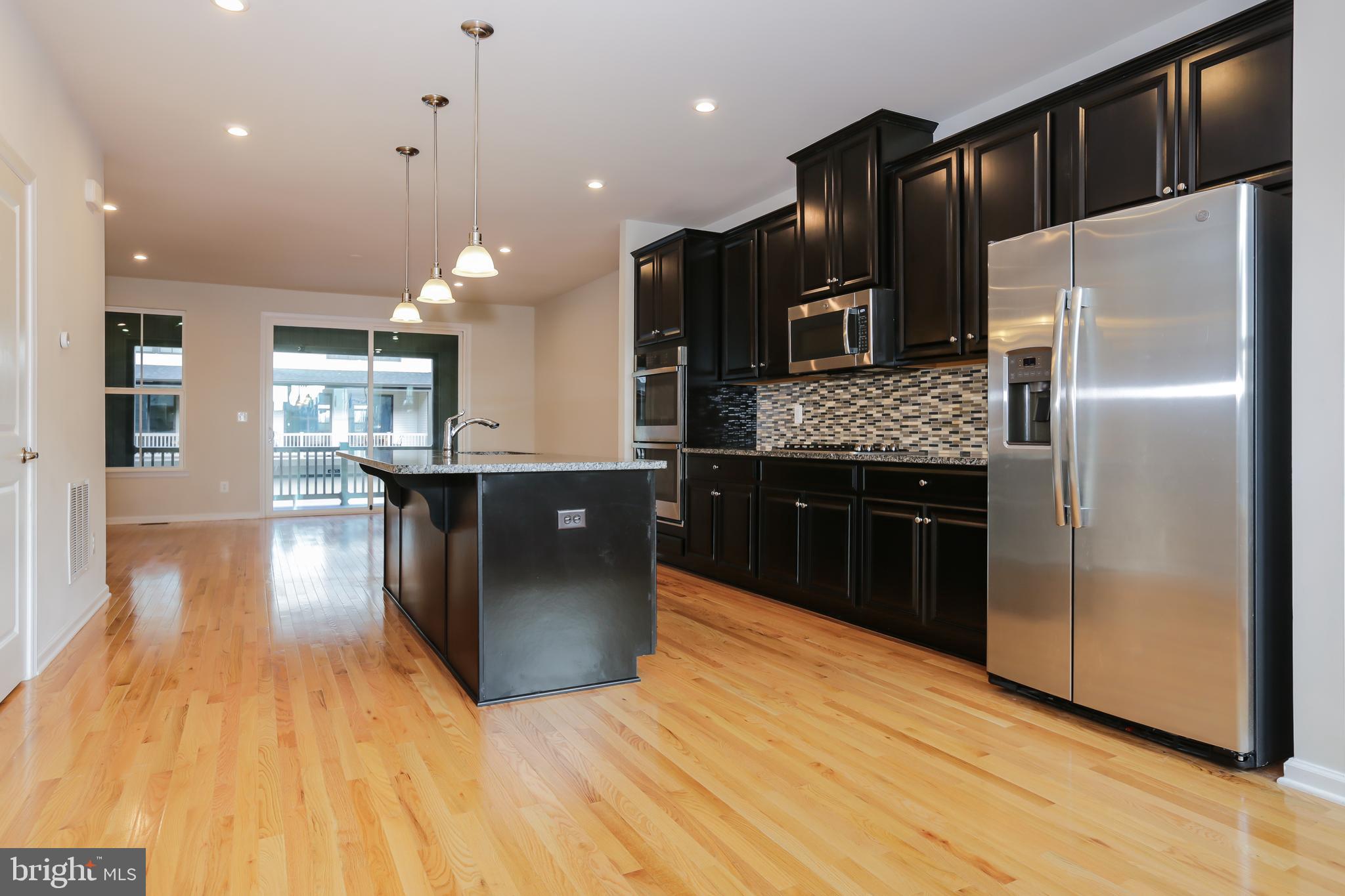 43494 APPLE ORCHARD SQUARE