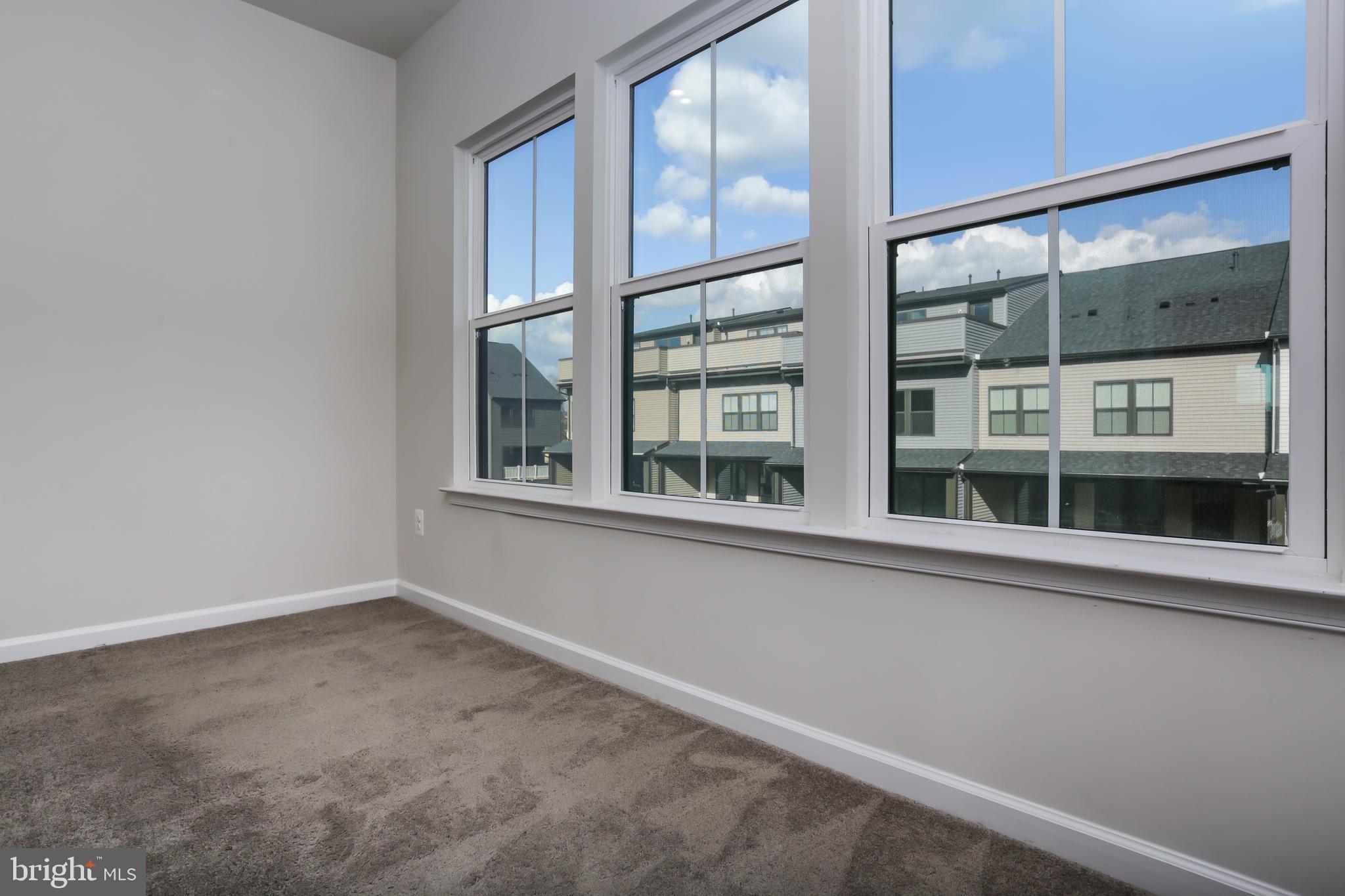 43494 APPLE ORCHARD SQUARE