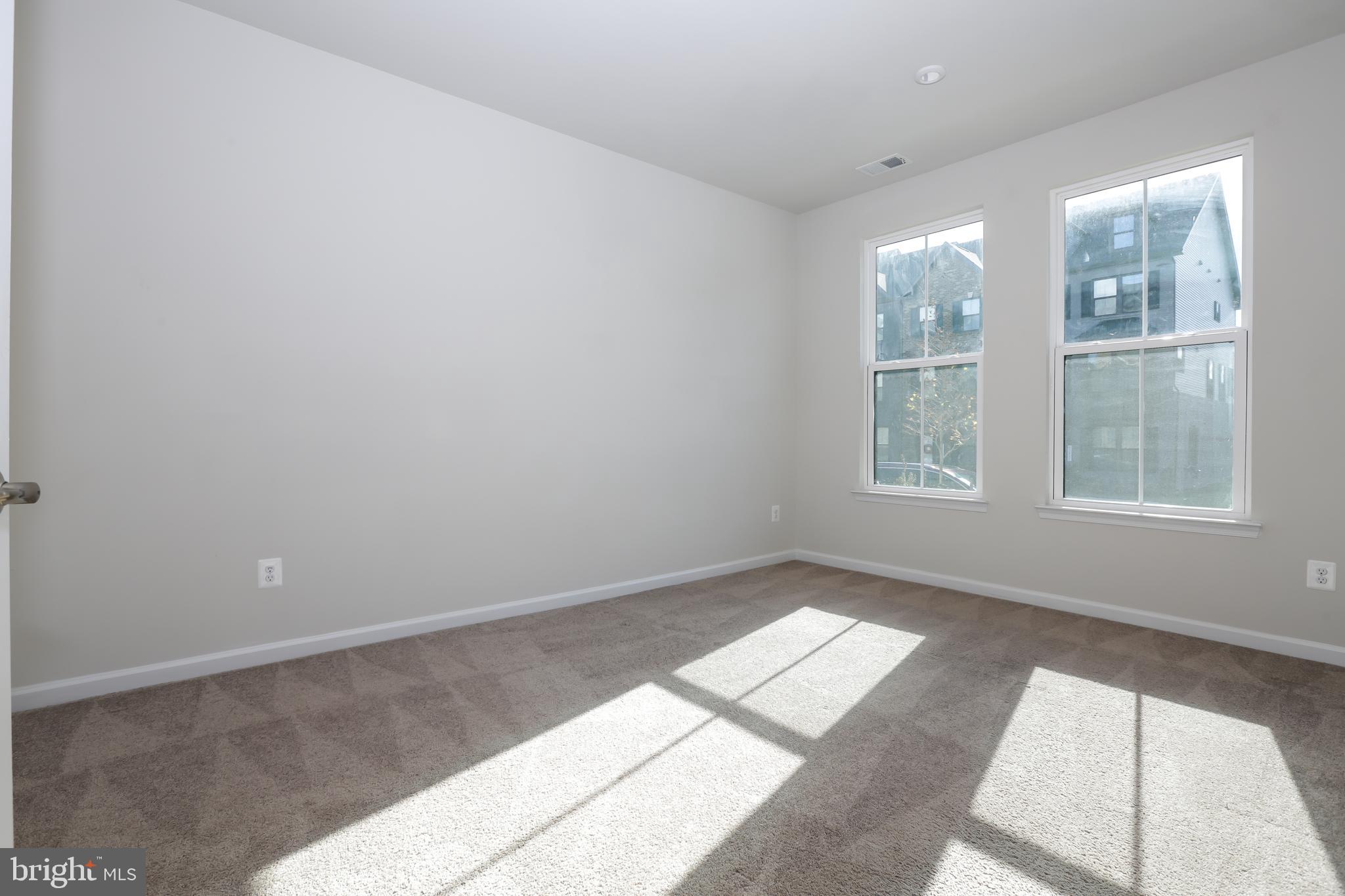 43494 APPLE ORCHARD SQUARE