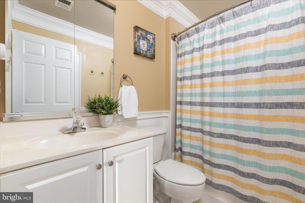 208 MISTY POND TERRACE